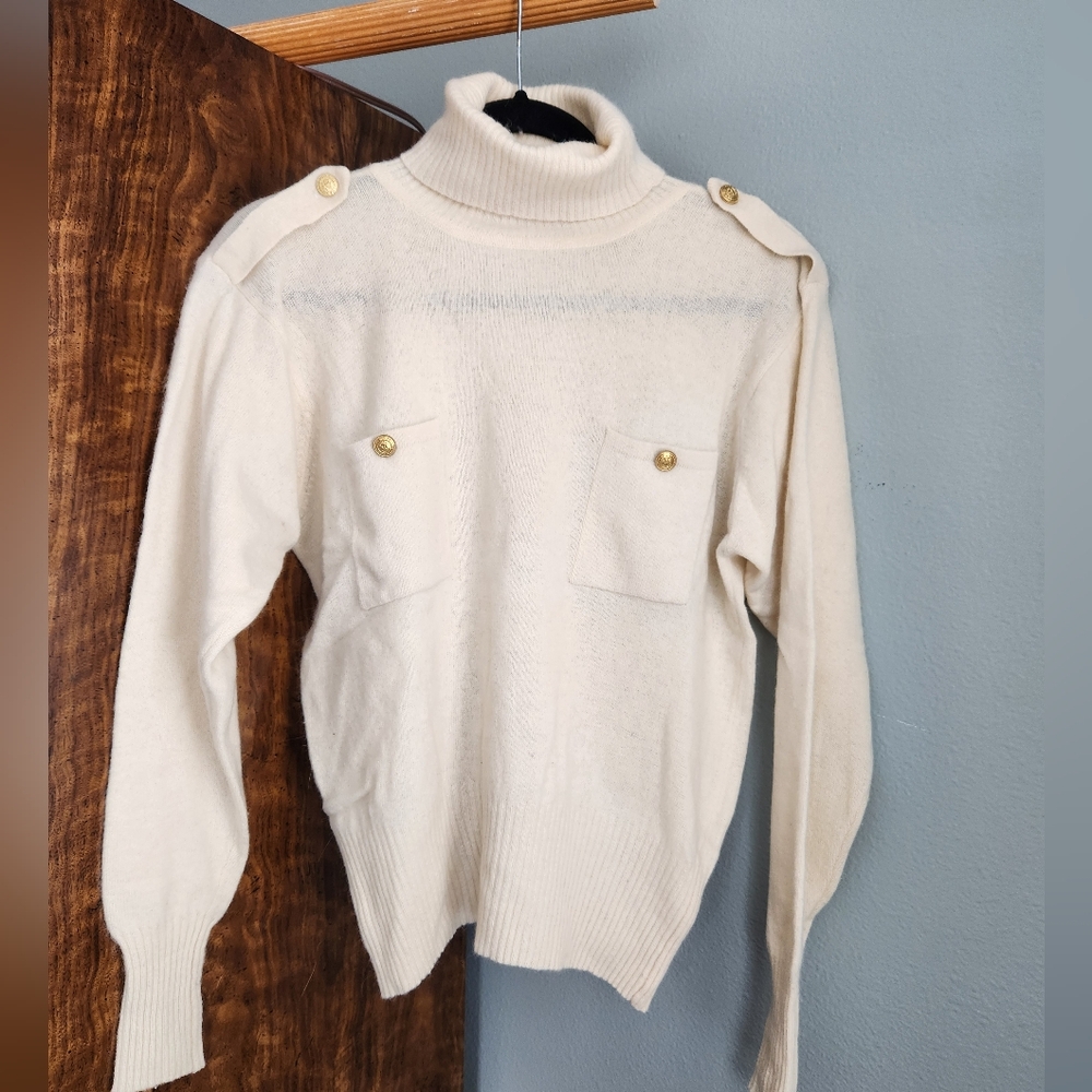 Vintage Liz Claiborne Cream Sweater
